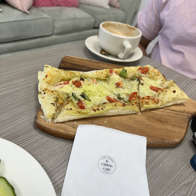 Caprese Flat Bread