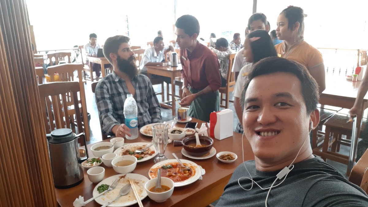 MINN THAR GYI (Tea Shop)