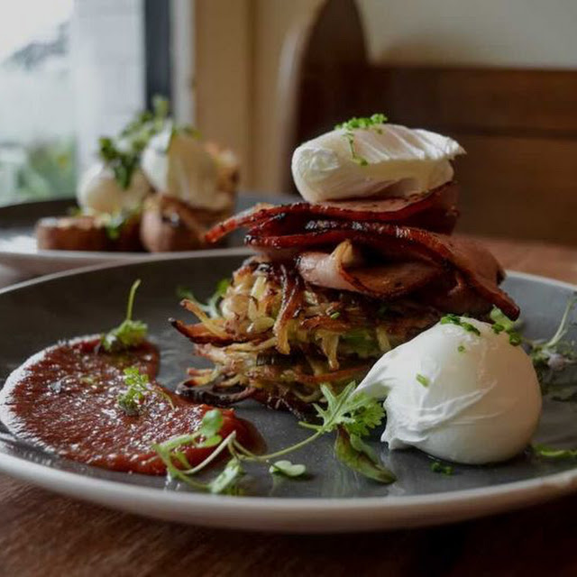 Avocado Fetta & Poached Free Range Egg