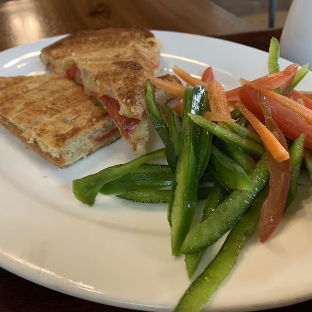Sandwich with Cheese