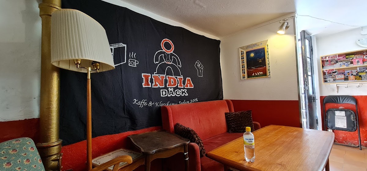 India Däck Book-café