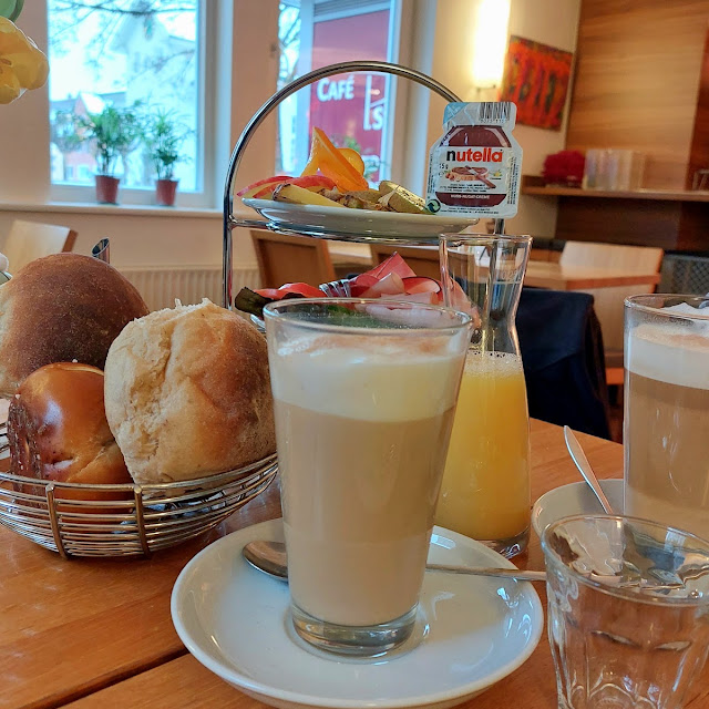 Frühstück