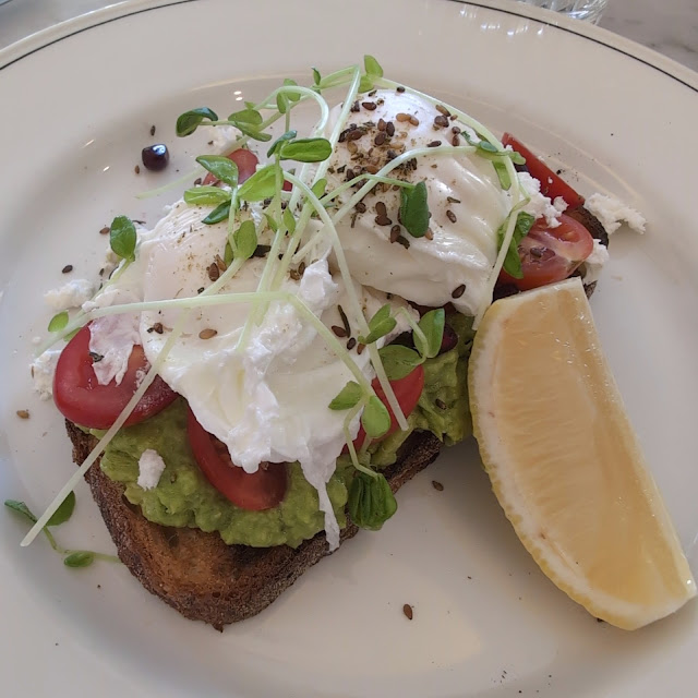 Avo Toast
