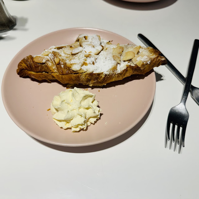 Almond Croissant