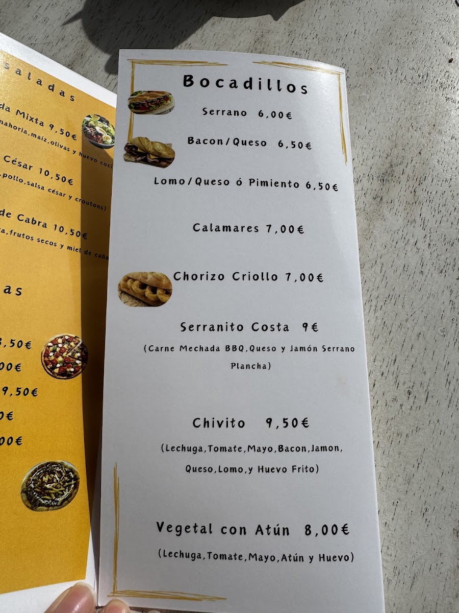 Cafeteria Costa Dorada menu board