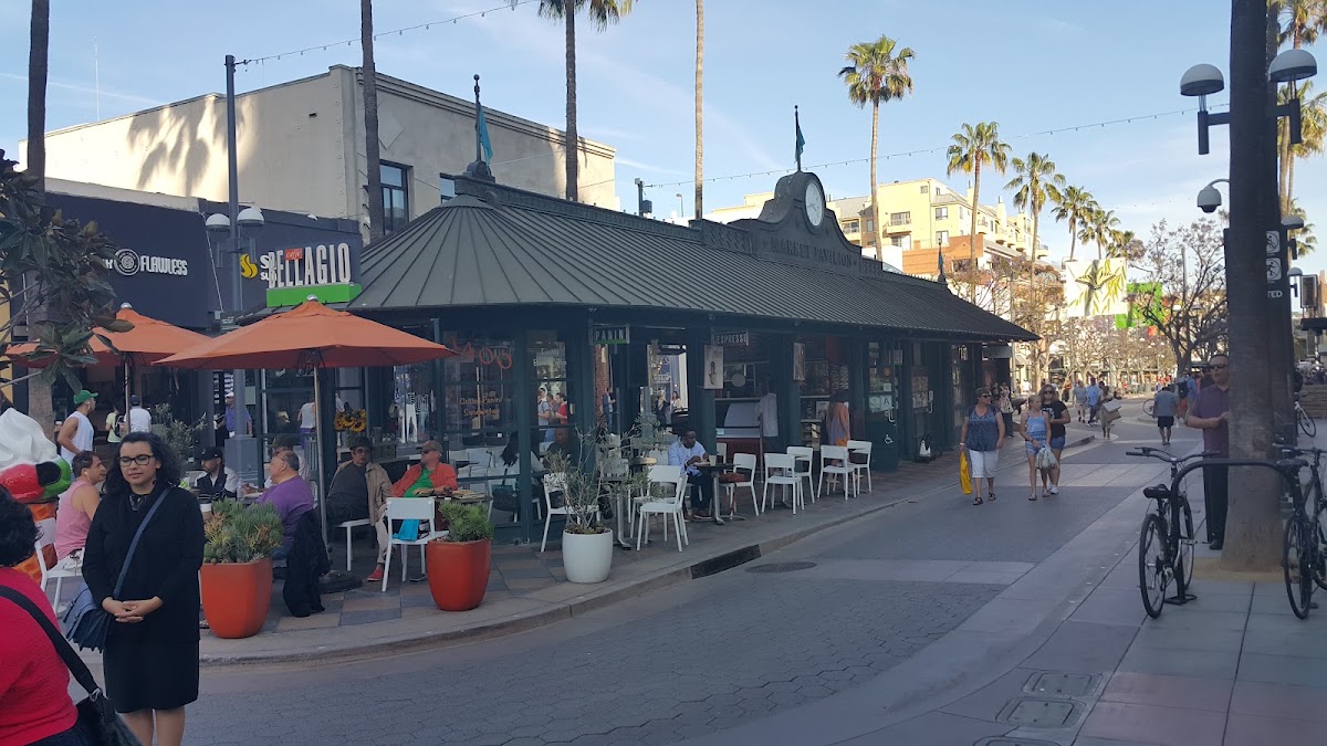 Caffe Bella
