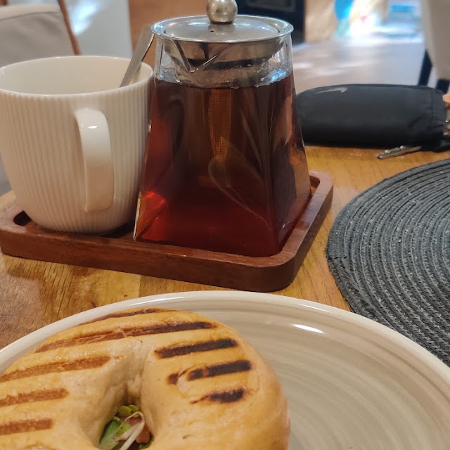 Lazacos Bagel