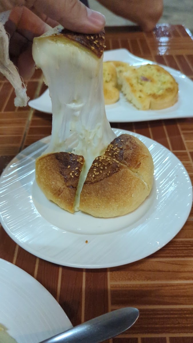 Many Coffee and Restaurant