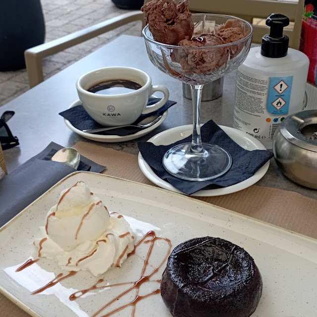 Souffle with Ice Cream