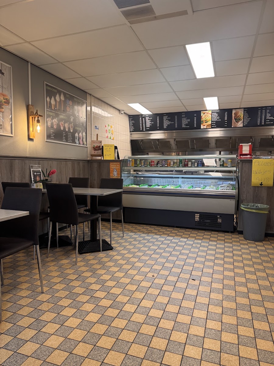 Cafeteria / hospitality The Ship