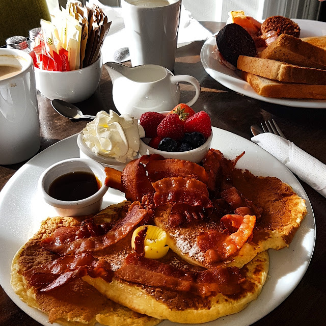 Pancakes with Crispy Bacon and Maple Syrup