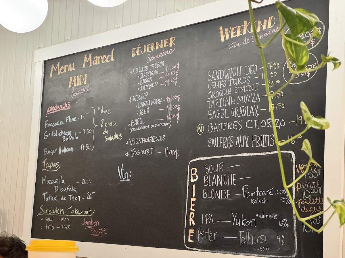 Marcel Café-Caviste menu board
