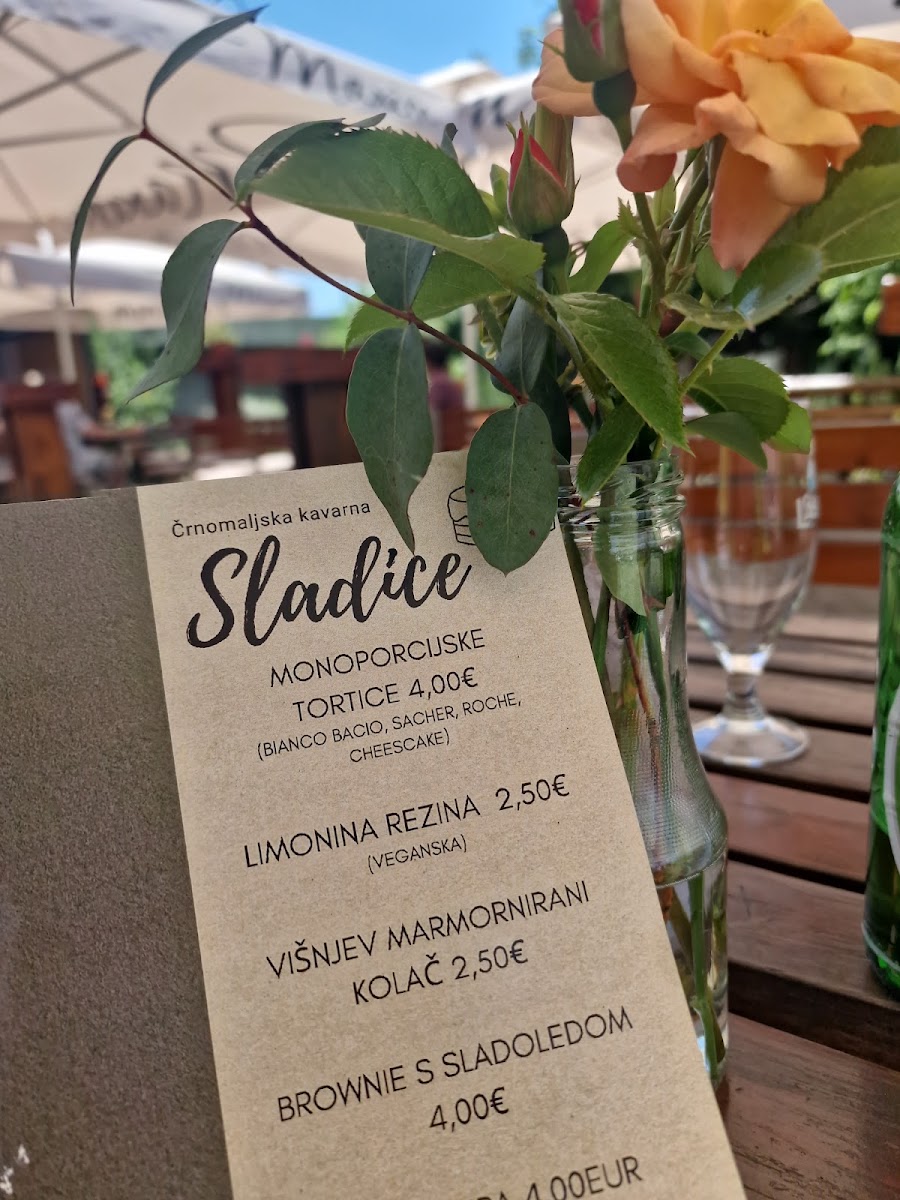 Črnomaljska kavarna Iris Fabjan s.p. menu board
