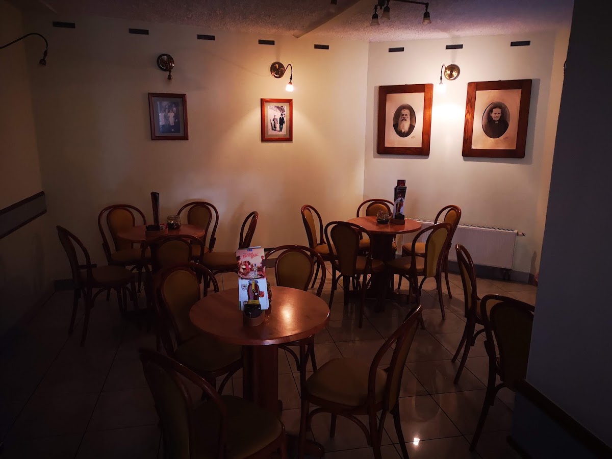 Črnomaljska kavarna Iris Fabjan s.p.