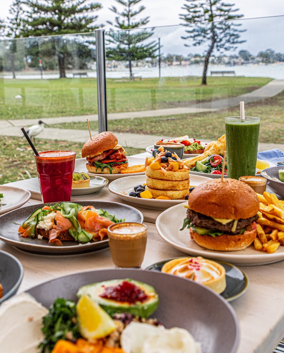 By the Bay Cafe & Grill