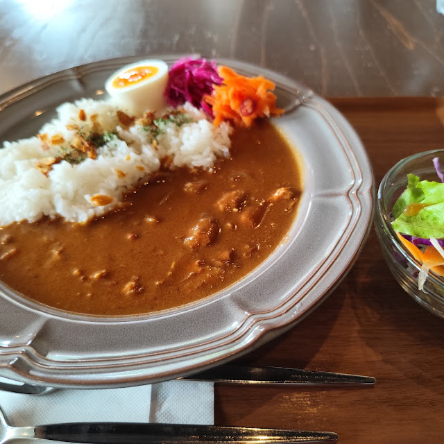 ケーキ屋さんのチキンカレー