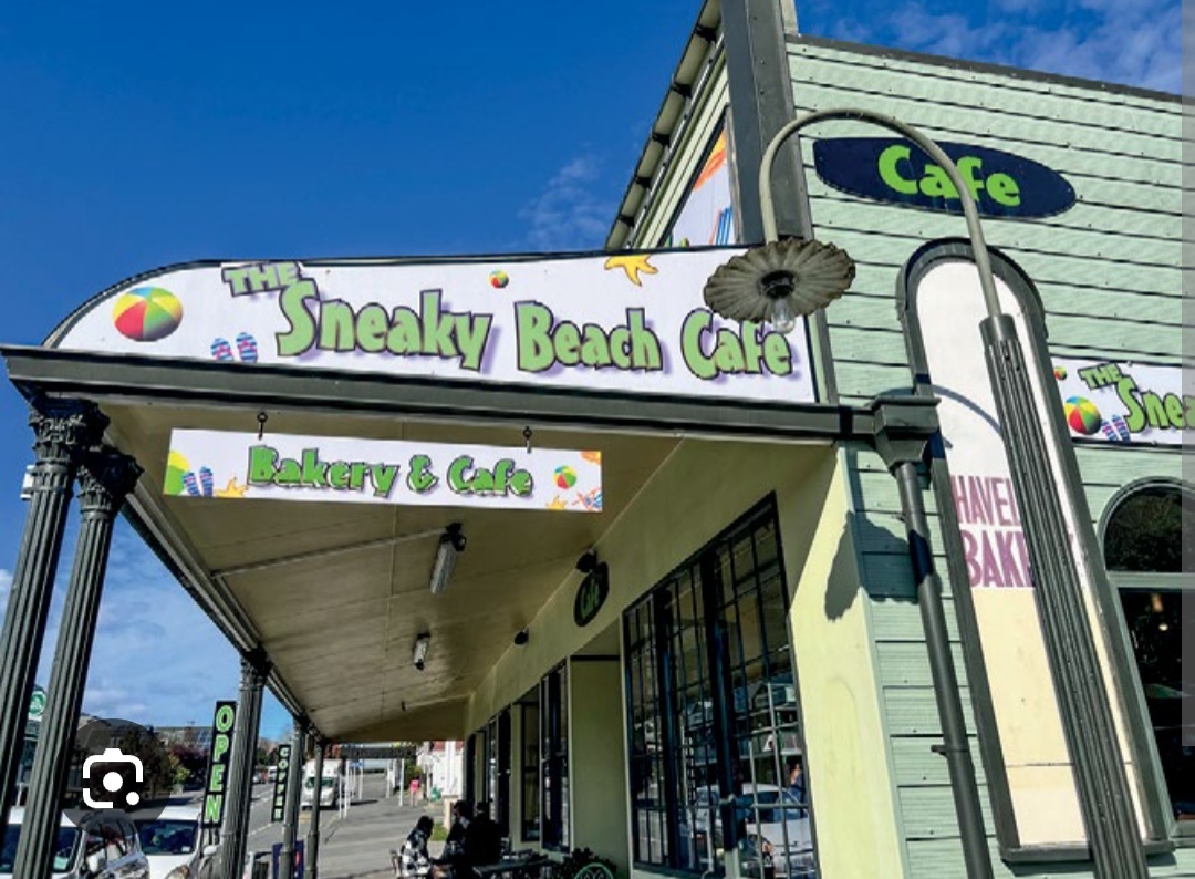 Sneaky Beach Cafe