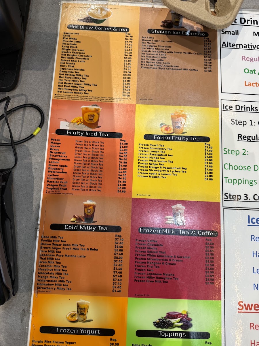 HaoCha & Co 好茶咖啡 menu board