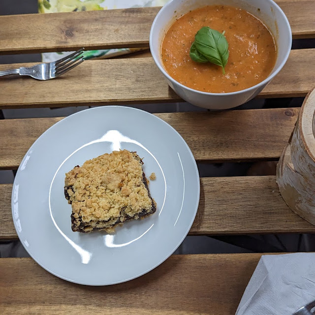 Date Oat Bar