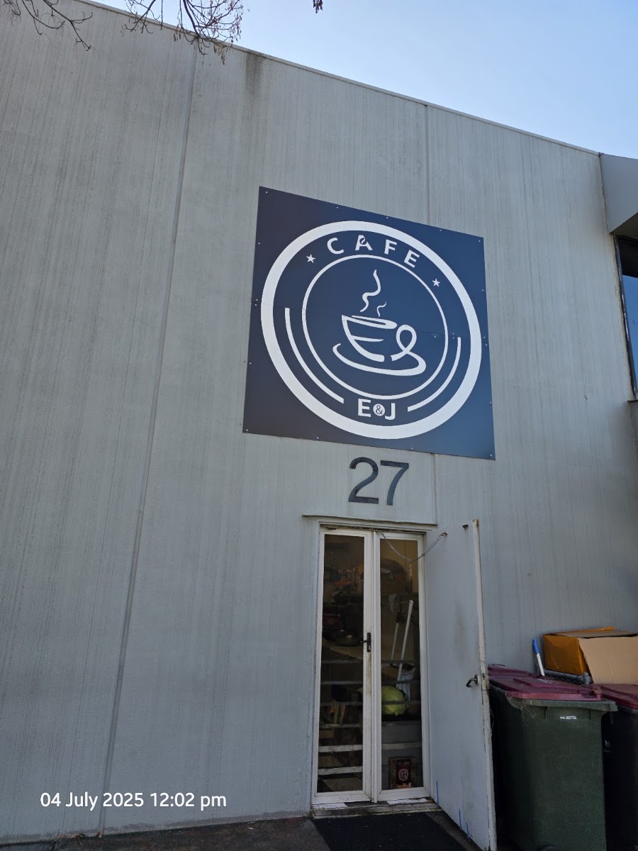 E&J Cafe