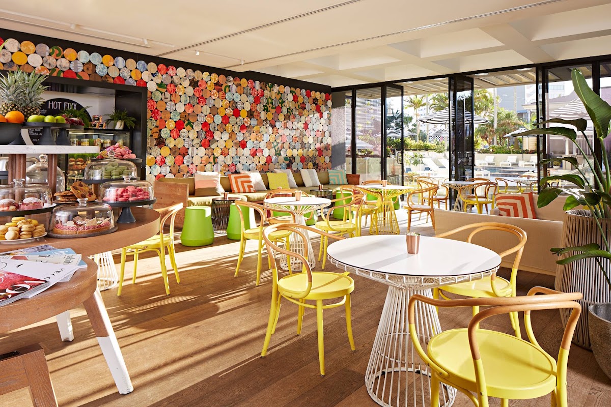 Fixx Cafe and Lounge