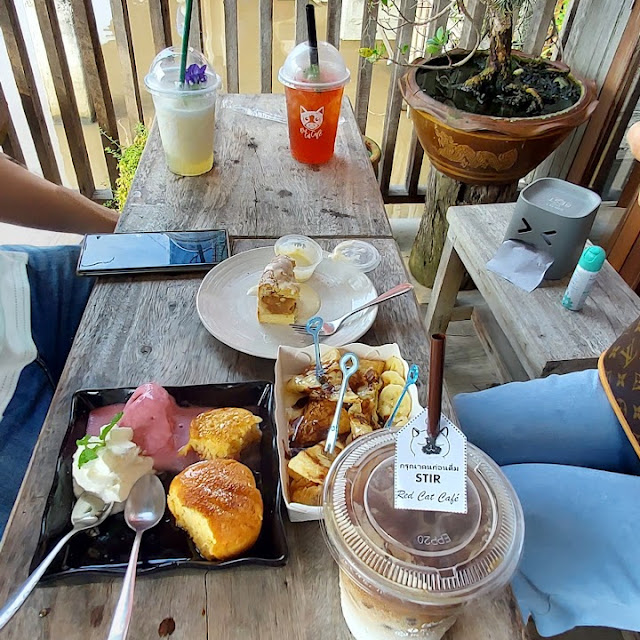 ขนมไข่แมว