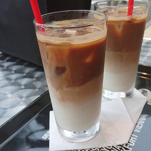 カフェ ラテ