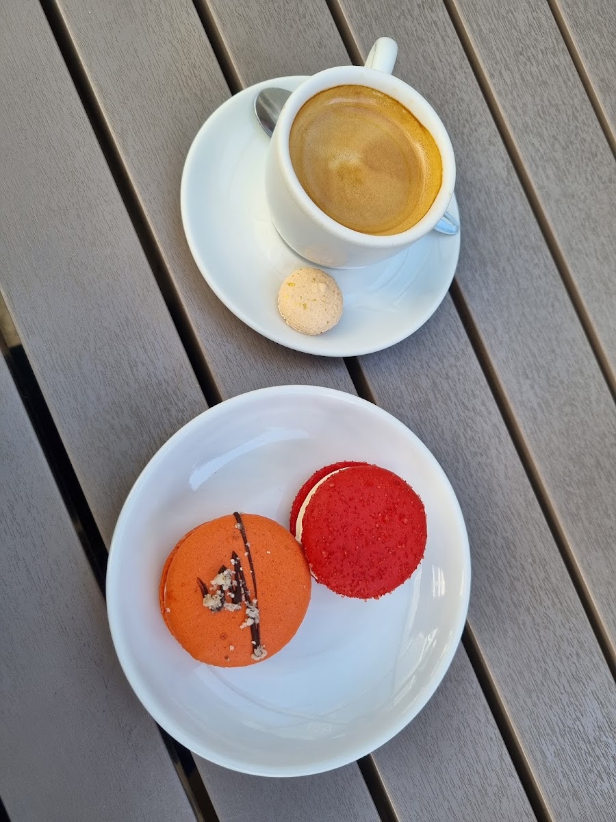 Le Petit Macarons Boutique