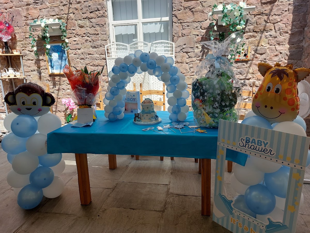 Cupcake Fashion Tea Room