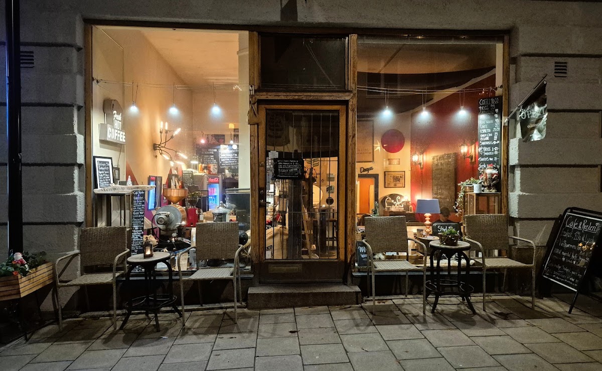Rialto Mat & Café