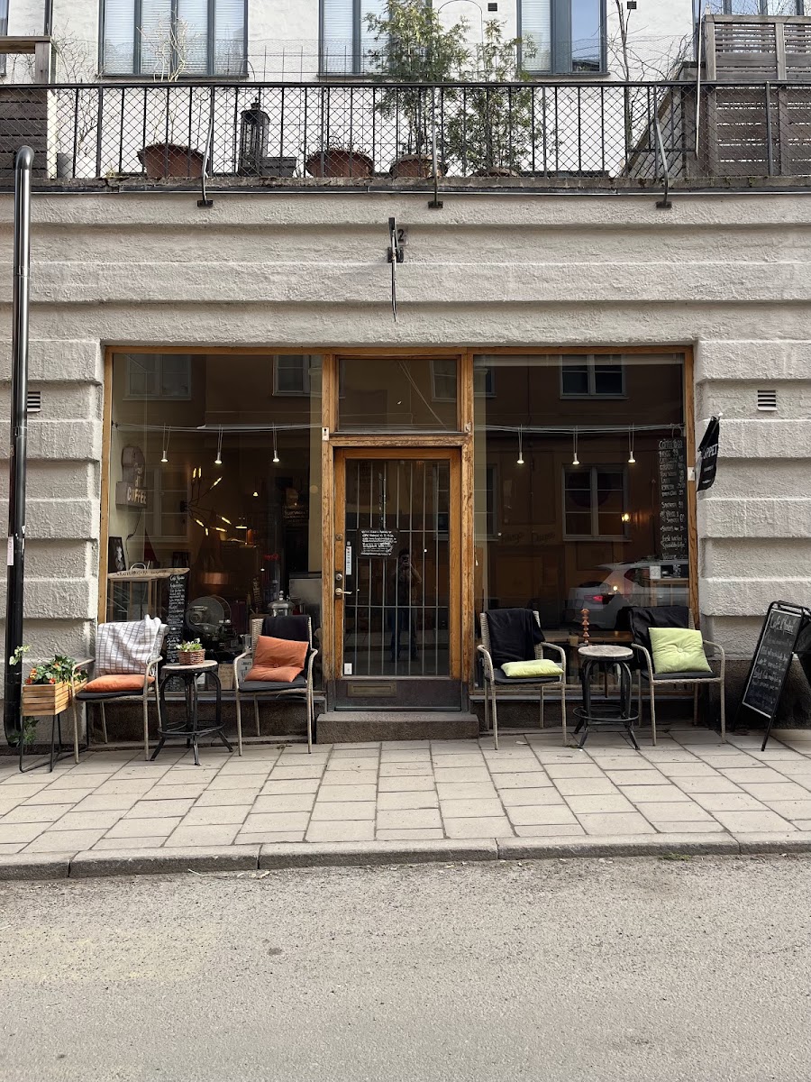 Rialto Mat & Café