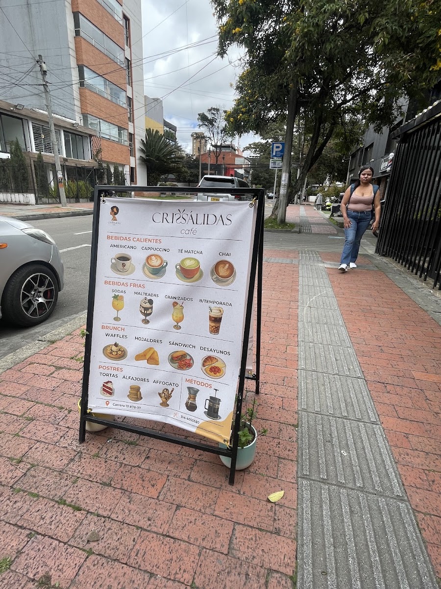 Crissalidas Café menu board