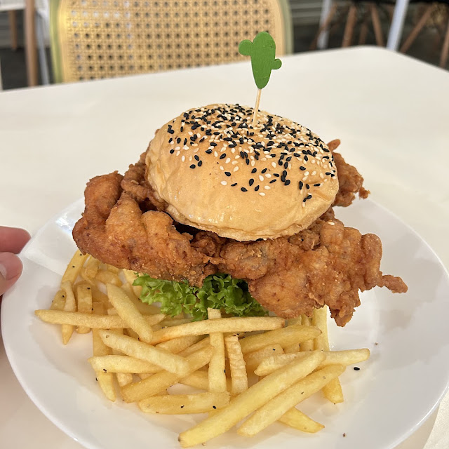 Burger Fried Chicken