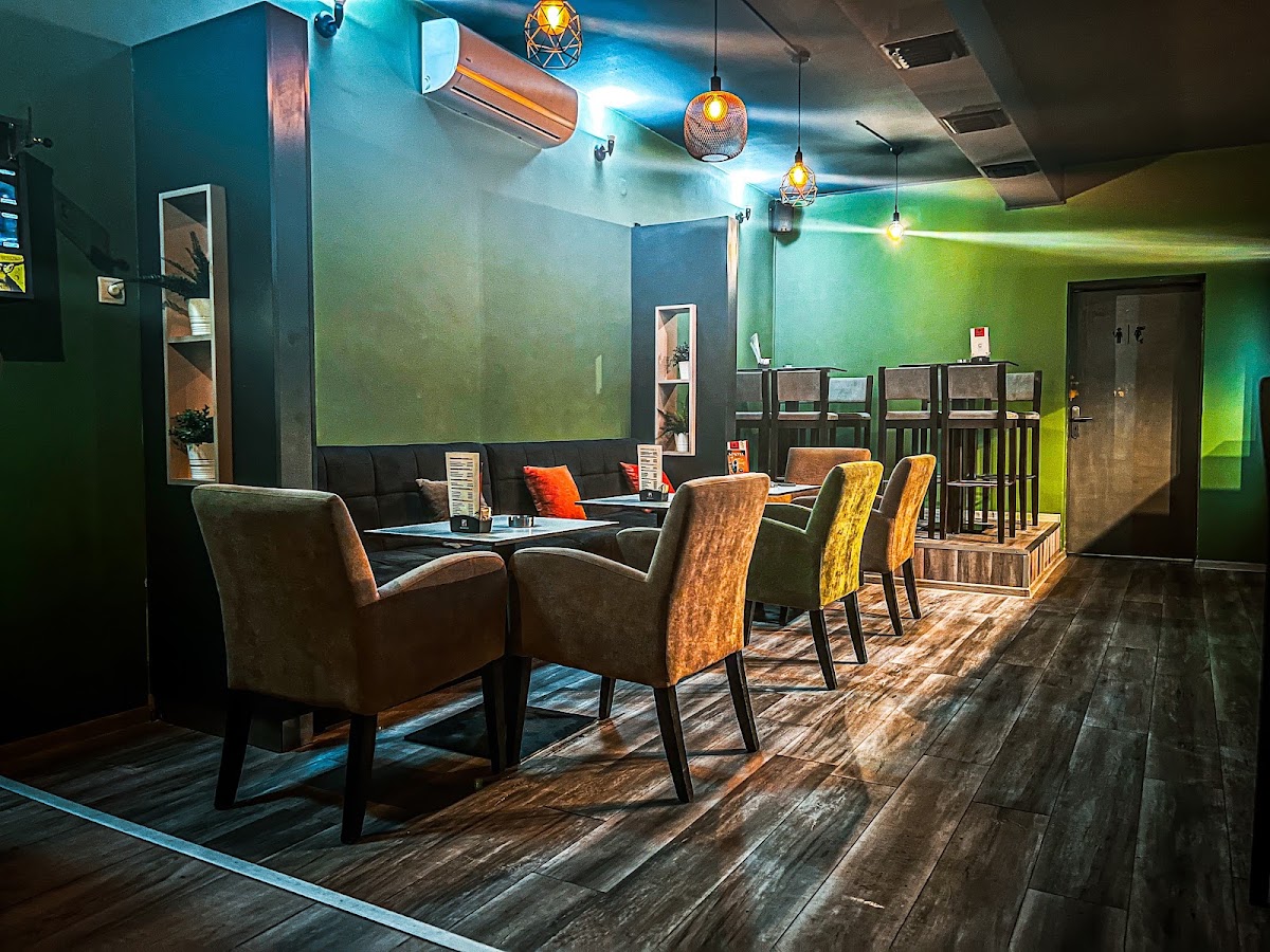 Amare cafe bar