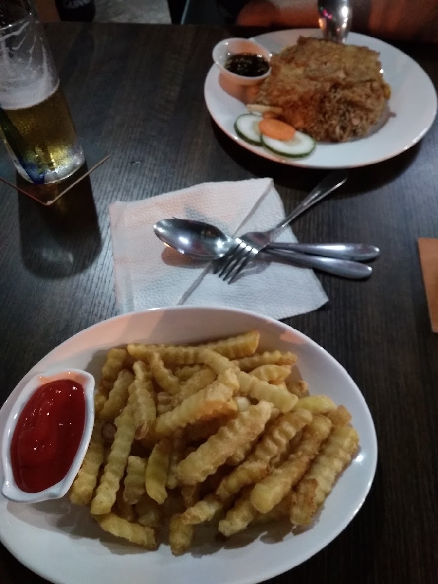 BEER TELLER CAFE