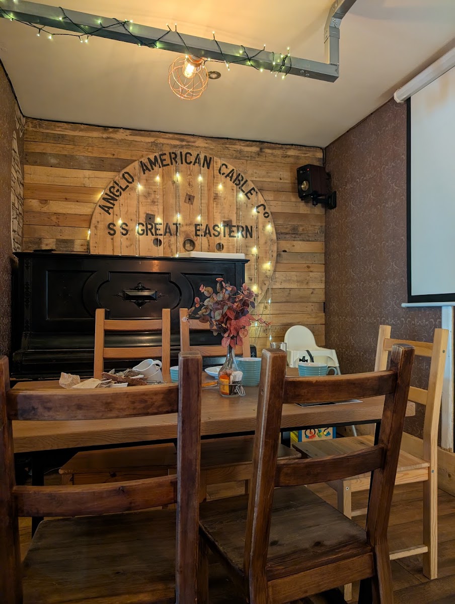 Vineyard Café