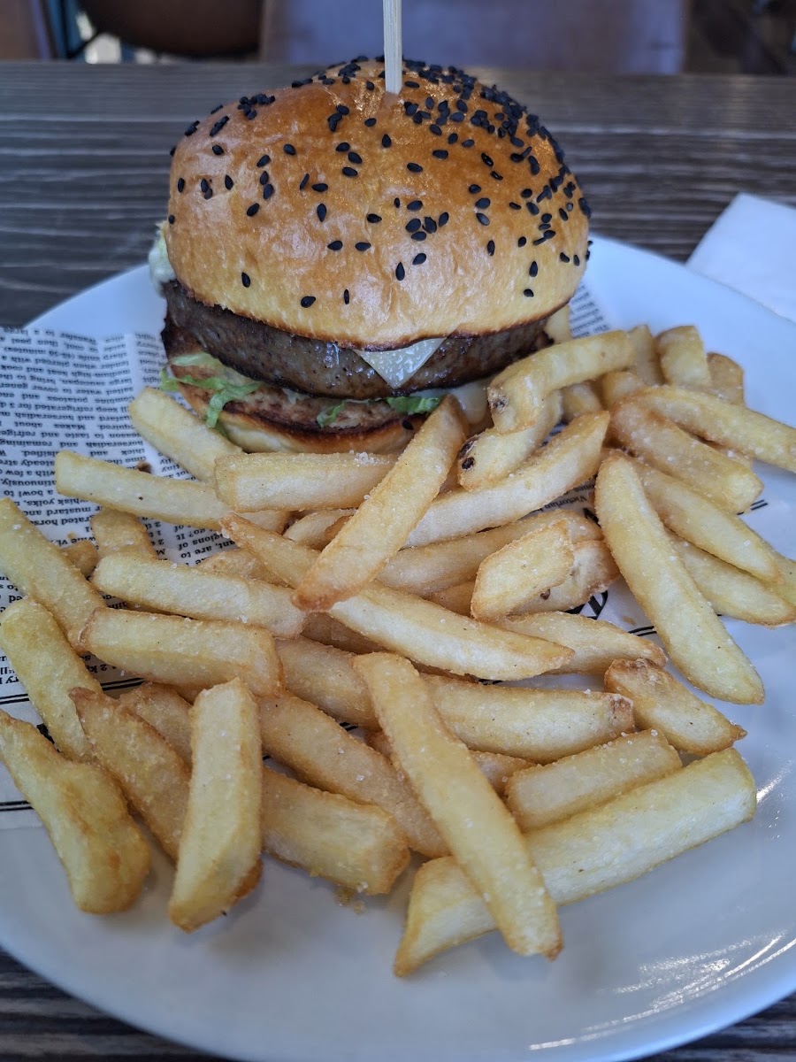 Cascades Cafe