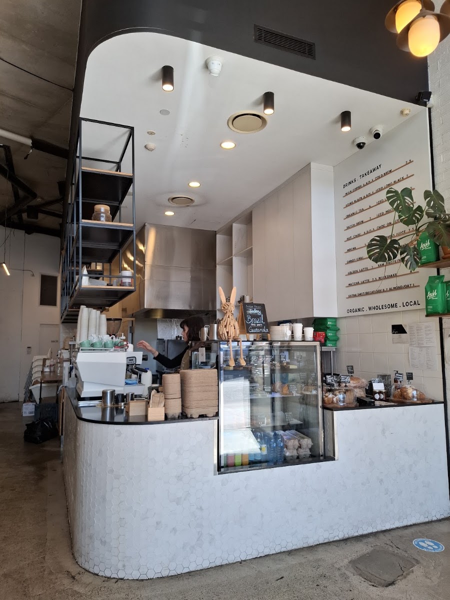 Warren & Holt Wholefoods Eatery