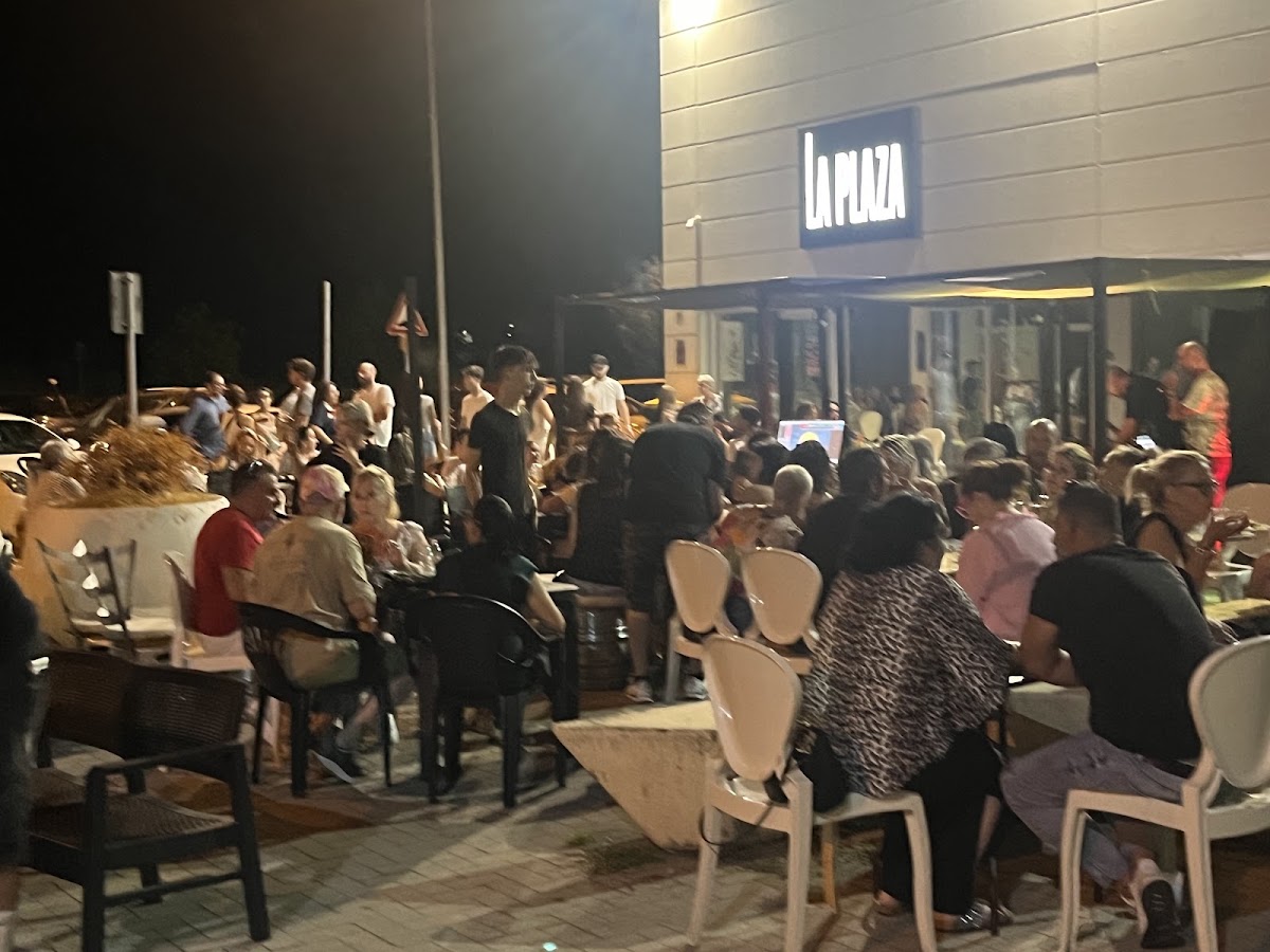 La Plaza Cafè