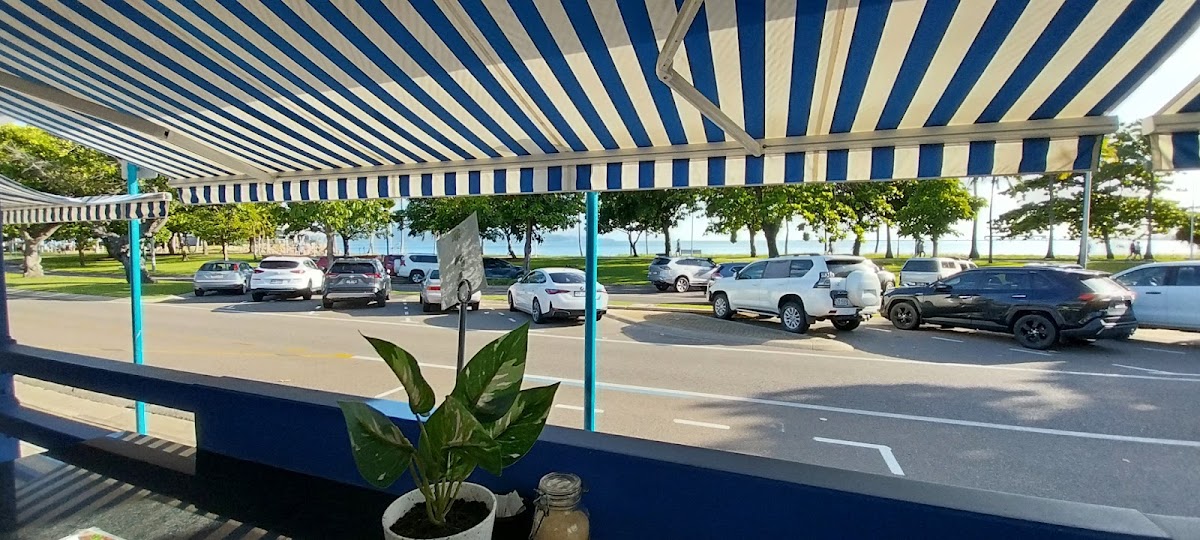 Strand View Cafe