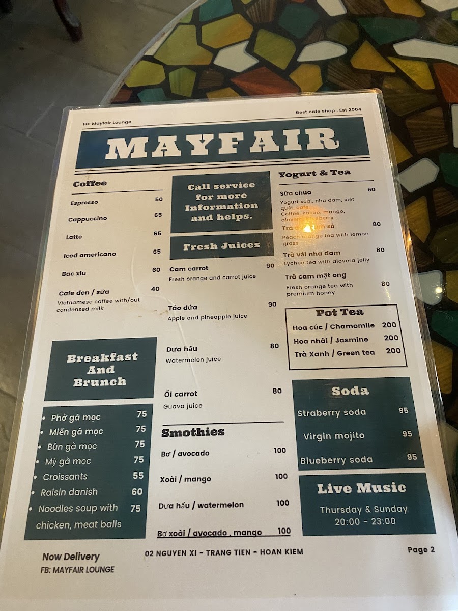 Cafe de Mayfair menu board