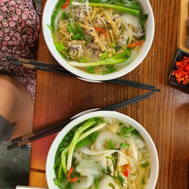 Rice Noodles Soup with Seafood