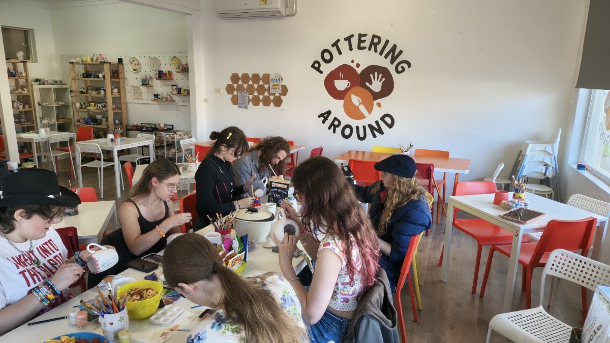 Pottering Around Pottery Studio & Cafe