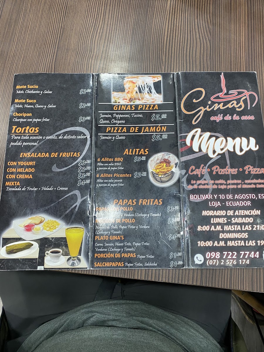 Gina's Café De La Casa menu board