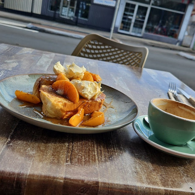 French Toast w Peaches and Marscipone