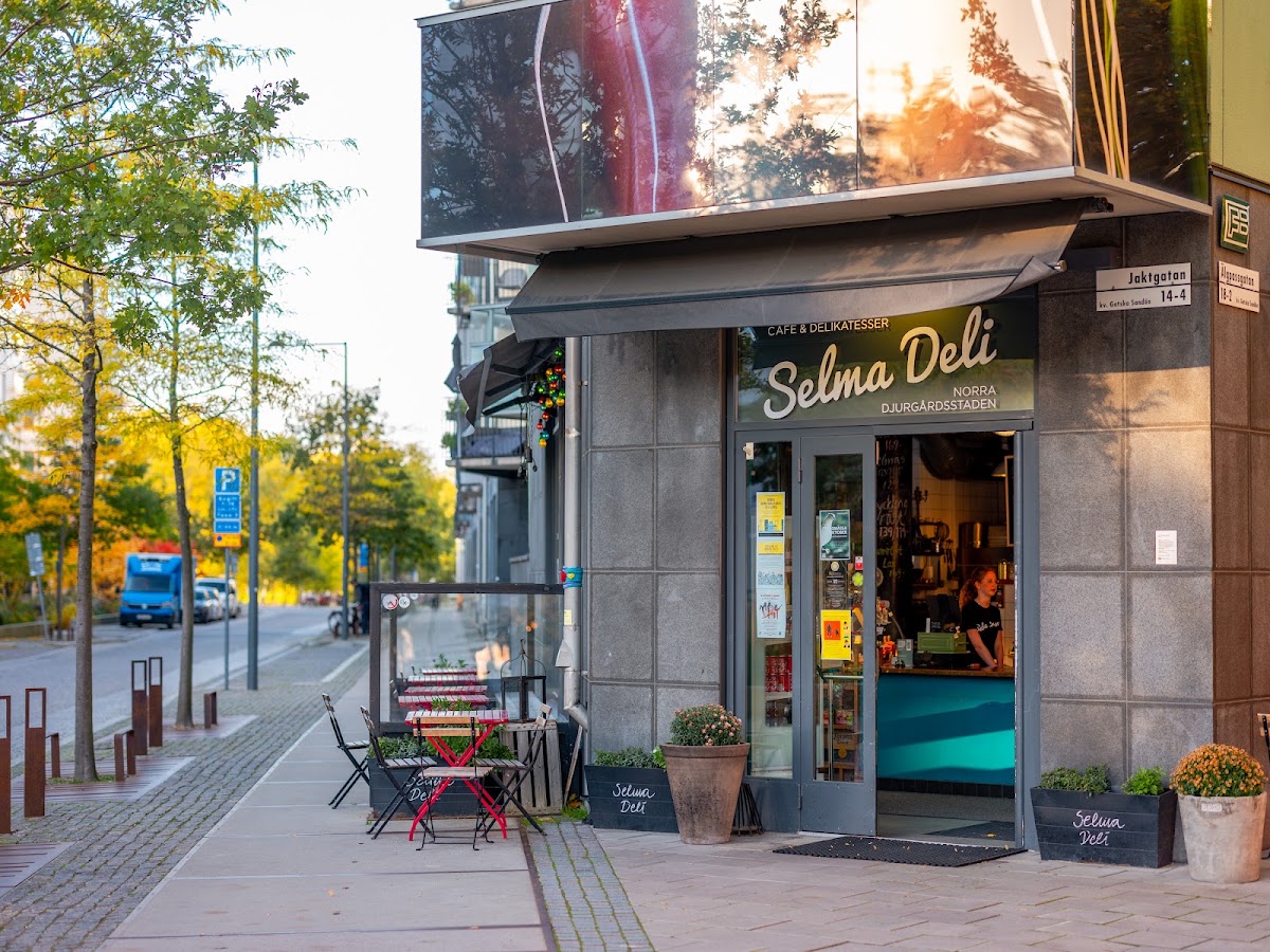 Selma Deli