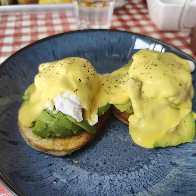 Eggs Royale
