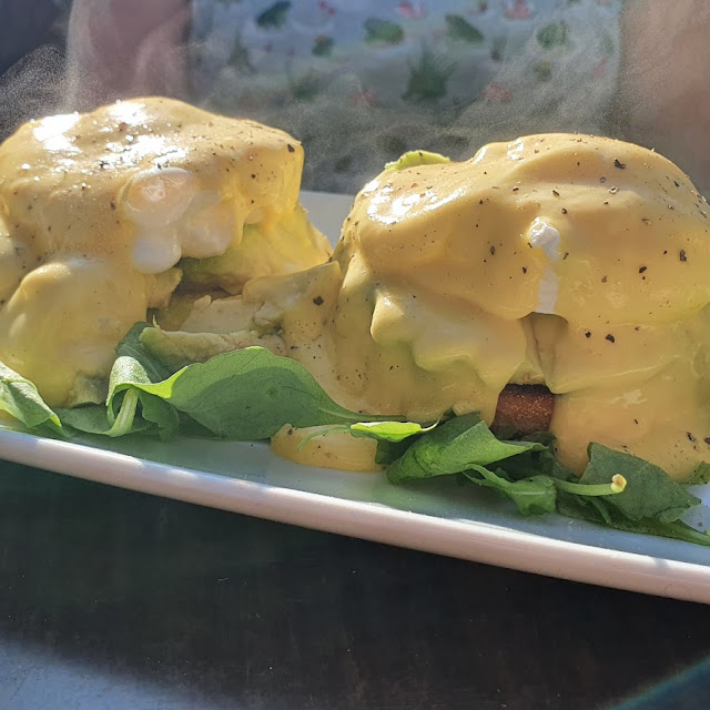Vegetarian Eggs Benedict