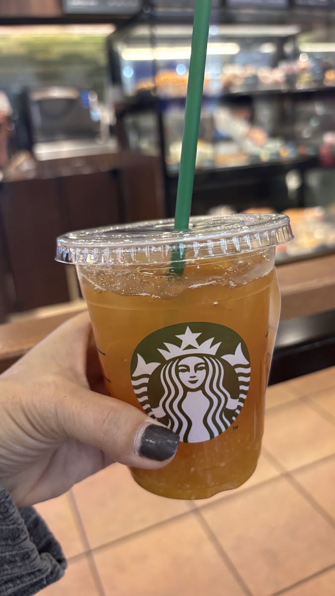 Starbucks Coffee - Hotarugaike Luciole