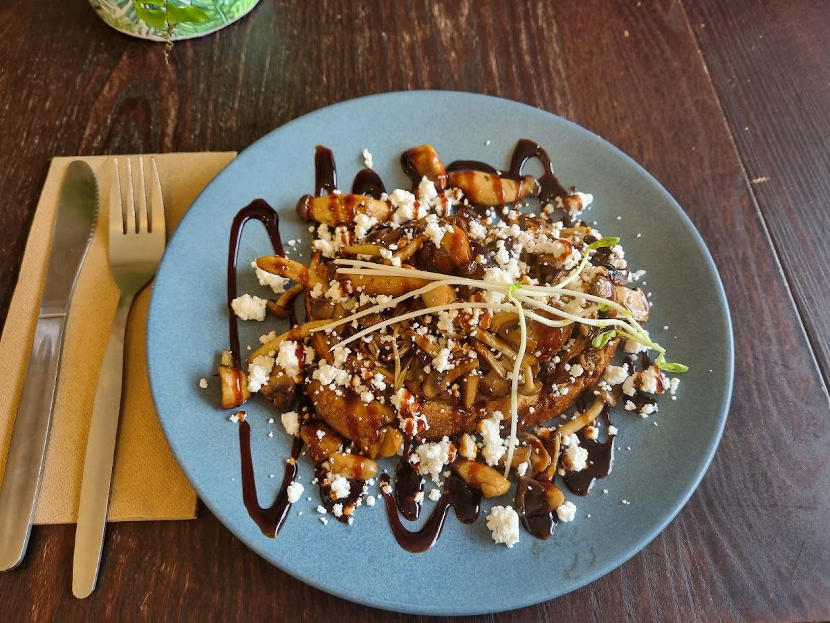 Café Bits & Bites